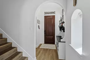 305 Lightcliff St, Hutto, TX 78634 - Photo 8