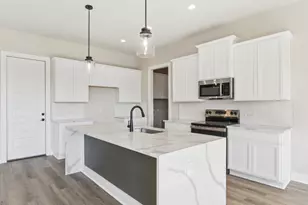 3808 Capitol Ave, Lago Vista, TX 78645 - Photo 10