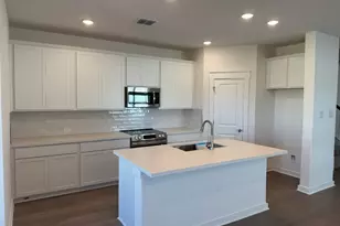 408 Quail Convey Dr, Jarrell, TX 76537 - Photo 4