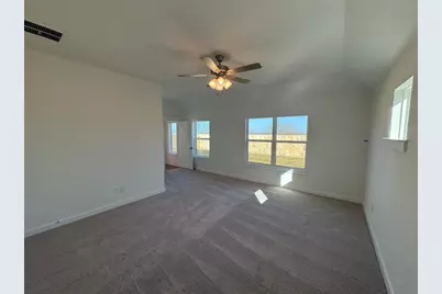 408 Quail Convey Drive, Jarrell, TX 76537 - Photo 16
