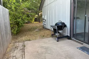 12407 Tree Line Dr, Austin, TX 78729 - Photo 14