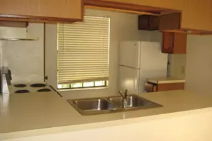 12407 Tree Line Dr, Austin, TX 78729 - Photo 4
