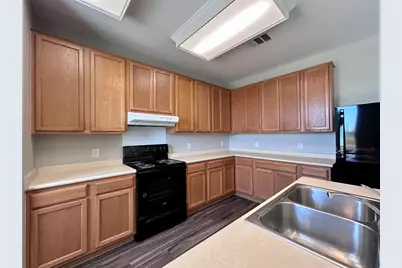 8916 Ipswich Bay Drive, Austin, TX 78747 - Photo 12