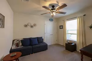 437 Holiday Creek Ln Ln, Georgetown, TX 78633 - Photo 22