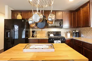 437 Holiday Creek Ln Ln, Georgetown, TX 78633 - Photo 16