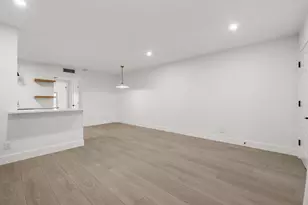 505 W 7th St, Austin, TX 78701 - Photo 4