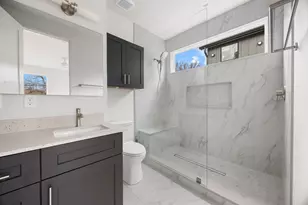 1709 Maple Ave, Austin, TX 78702 - Photo 22