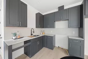1709 Maple Ave, Austin, TX 78702 - Photo 10