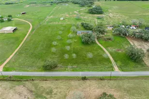 341 County Road 233 Rd, Hallettsville, TX 77964 - Photo 38