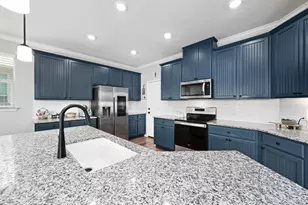 120 Kennicott Dr, Kyle, TX 78640 - Photo 2