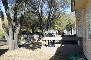 11004 Elm St, Jonestown, TX 78645 - Photo 10