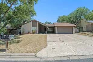 9011 Quail Valley Dr, Austin, TX 78758 - Photo 2
