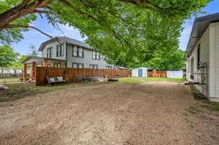 602 E 6th St, Cameron, TX 76520 - Photo 34