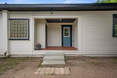 602 E 6th Street, Cameron, TX 76520 - Photo 34