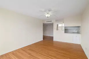 1800 Lavaca St, Austin, TX 78701 - Photo 16