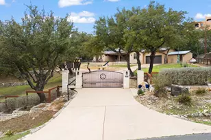 20117 Moon Dance Ln, Spicewood, TX 78669 - Photo 2