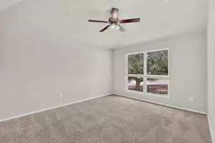 3704 Allegiance Ave, Lago Vista, TX 78645 - Photo 30