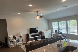 3704 Allegiance Ave, Lago Vista, TX 78645 - Photo 14
