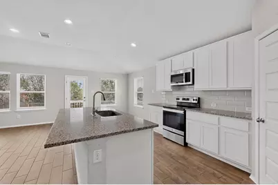 3704 Allegiance Avenue, Lago Vista, TX 78645 - Photo 10