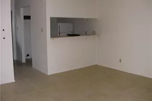 630 Maiden Ln, Austin, TX 78705 - Photo 4