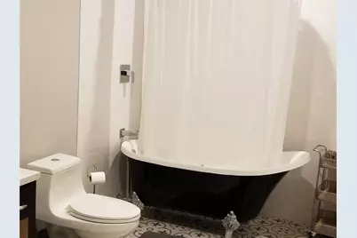 410 E Milam Avenue, Round Rock, TX 78664 - Photo 12