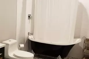 410 E Milam Ave, Round Rock, TX 78664 - Photo 12