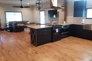 410 E Milam Ave, Round Rock, TX 78664 - Photo 4