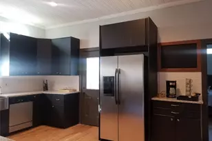 410 E Milam Ave, Round Rock, TX 78664 - Photo 2