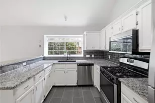 2922 Wickersham Ln, Austin, TX 78741 - Photo 18