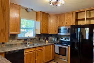 1309 10th St, Blanco, TX 78606 - Photo 6