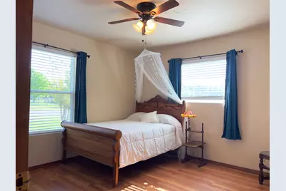 1309 10th Street, Blanco, TX 78606 - Photo 10