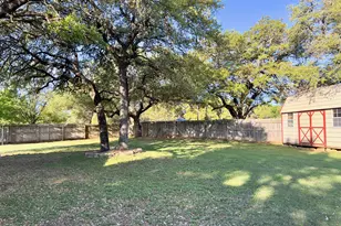 1309 10th St, Blanco, TX 78606 - Photo 18