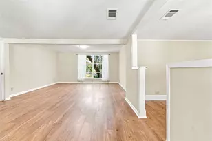 606 Harmons Way, San Marcos, TX 78666 - Photo 10