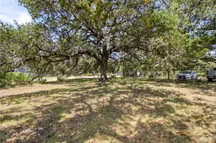 606 Harmons Way, San Marcos, TX 78666 - Photo 2