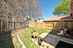 1904 Valley Hill Cir, Austin, TX 78741 - Photo 20