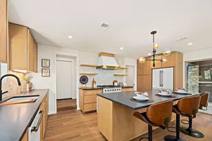 7906 Havenwood Dr, Austin, TX 78759 - Photo 10