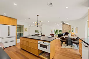 7906 Havenwood Dr, Austin, TX 78759 - Photo 16