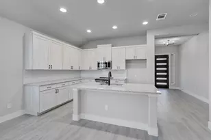 224 Scenic Hills Cir, Georgetown, TX 78628 - Photo 6