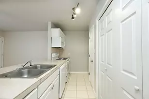 107 Castleberry Ct, Bertram, TX 78605 - Photo 8