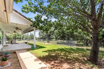 210 Teeoff #B, Horseshoe Bay, TX 78657 - Photo 10