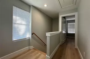 7205 Aldea Dr, Austin, TX 78745 - Photo 12