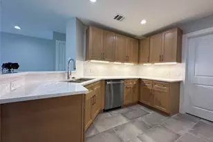 7205 Aldea Dr, Austin, TX 78745 - Photo 10