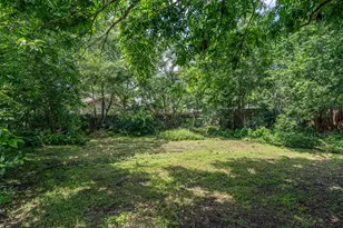 1014 W 6th St, Taylor, TX 76574 - Photo 26