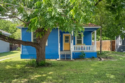 1014 W 6th Street, Taylor, TX 76574 - Photo 2