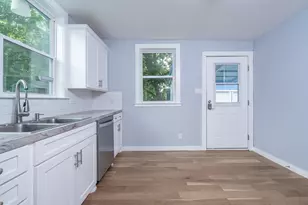 1014 W 6th St, Taylor, TX 76574 - Photo 16