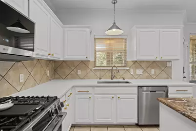 10824 Quarry Oaks Trail, Austin, TX 78717 - Photo 16