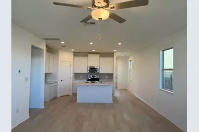 365 Papaya Drive, Buda, TX 78610 - Photo 10