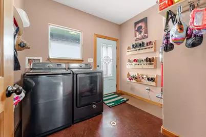 935 Highway 21 E, Paige, TX 78602 - Photo 30