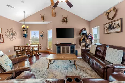 935 Highway 21 E, Paige, TX 78602 - Photo 6