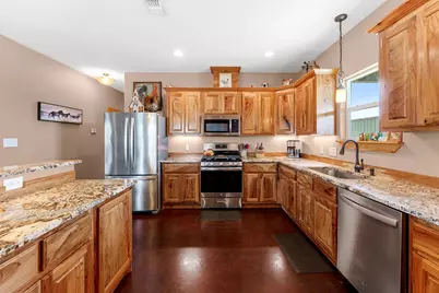 935 Highway 21 E, Paige, TX 78602 - Photo 20